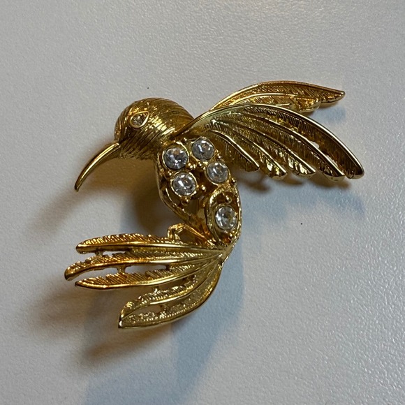 Napier Jewelry - Napier Vintage Gold Tone Hummingbird Brooch Rhinestone Accent Bird Hallmarked